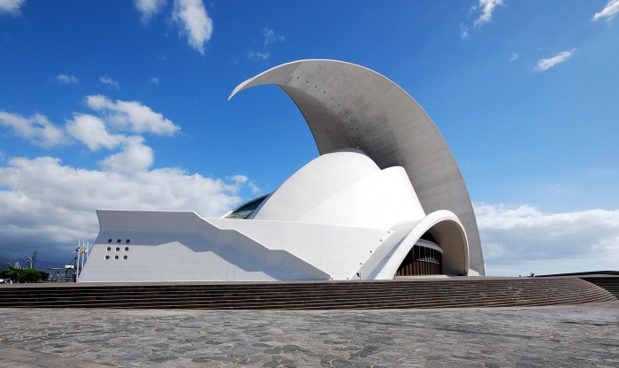 Auditorio_de_Tenerife_Seitlich