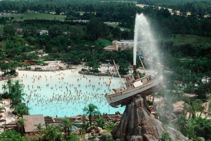 Typhoon-Lagoon2