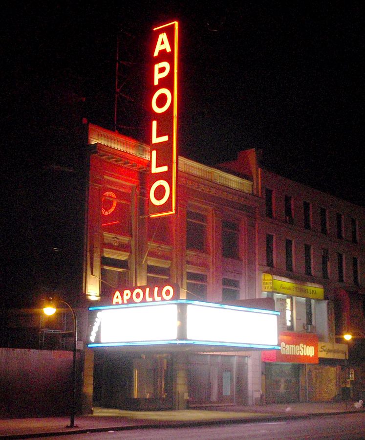 747px-Apollo_Theater_Harlem_NYC_2010_crop