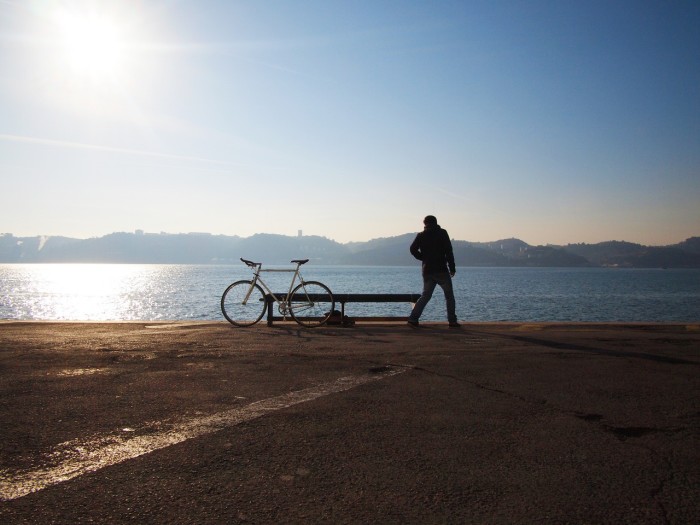 bench-sea-sunny-man