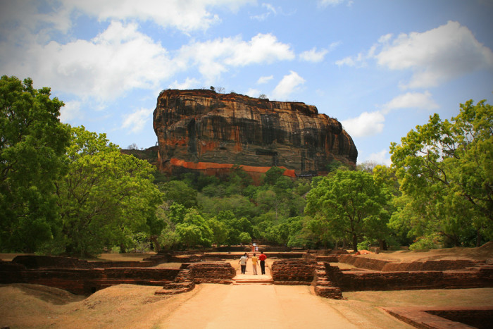 Sigiriya_rock_and_surrounding_gardens