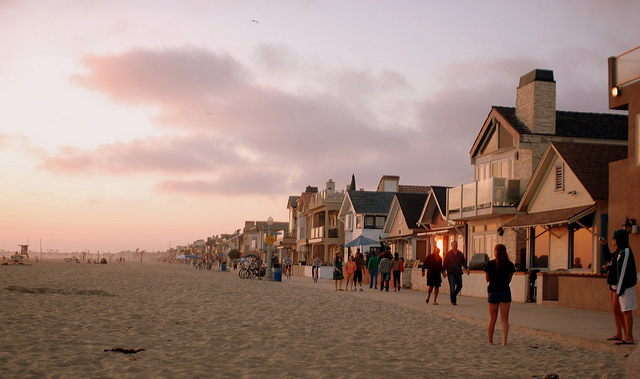 Newport Beach: Beachfront Property