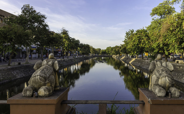 Chiang_Mai_-_Chiang_Mai_Moat_-_0006