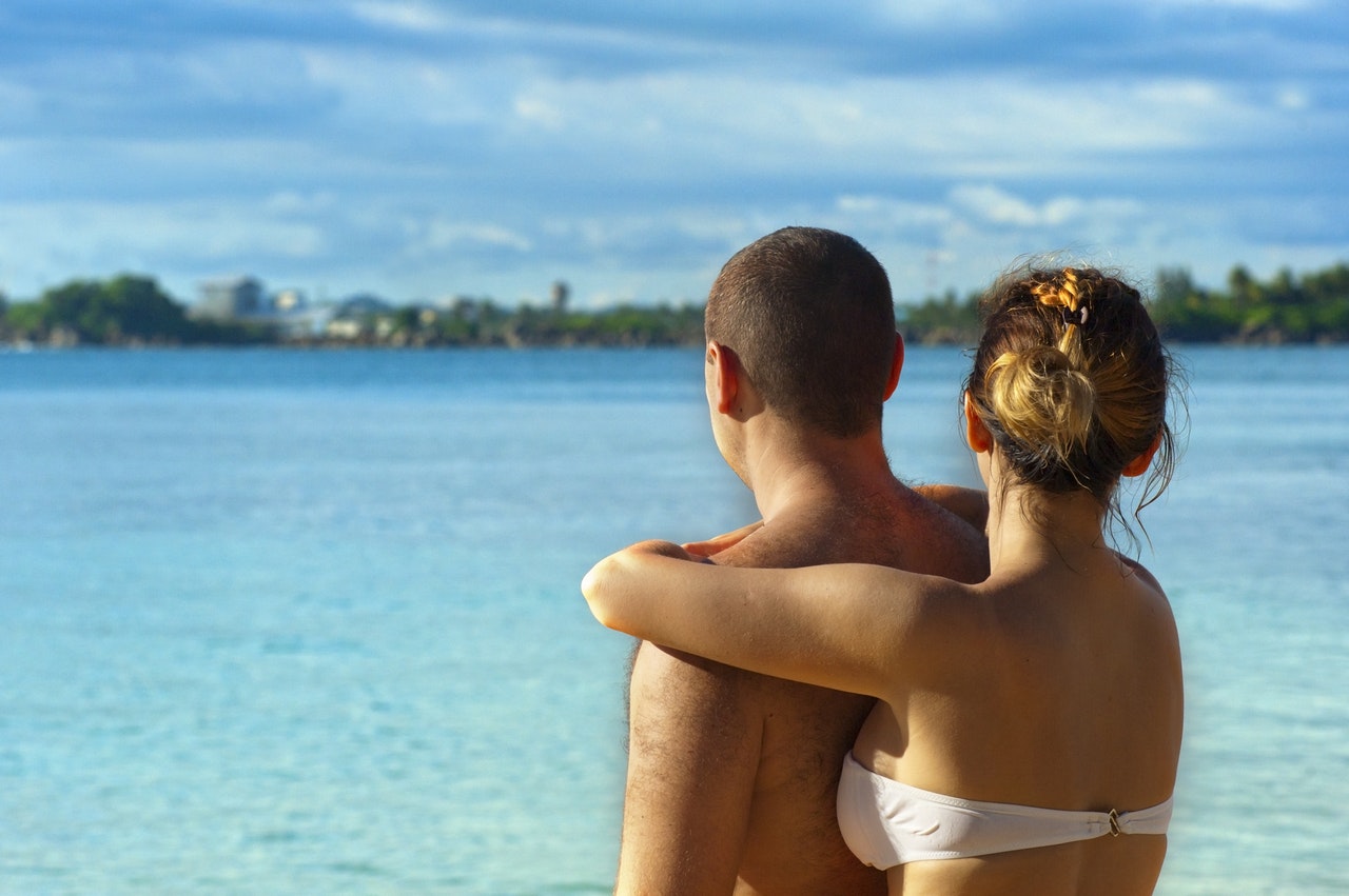 Creative honeymoon ideas for adventurous newlyweds