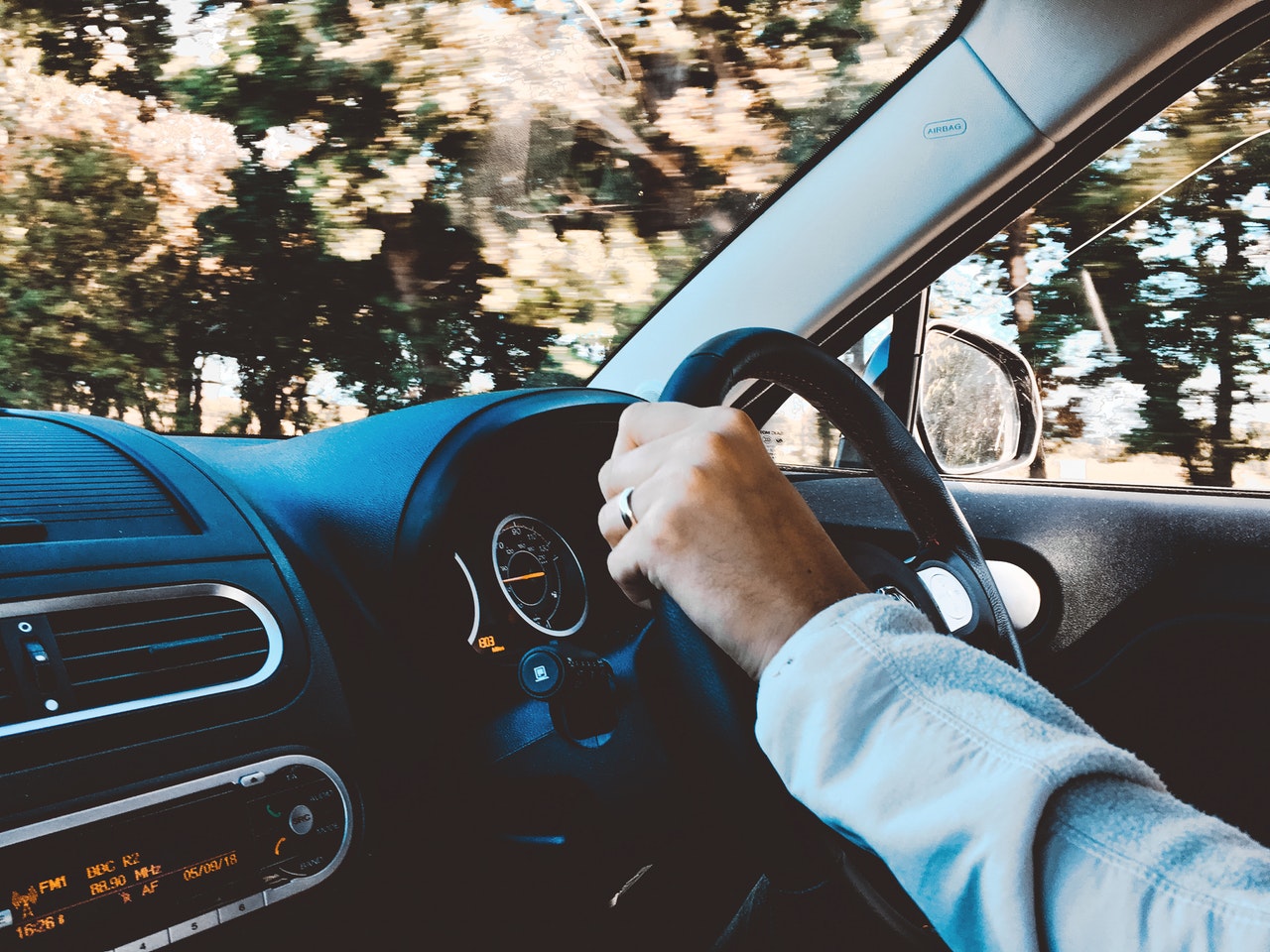 Driving safety tips: 5 things you should never do while driving