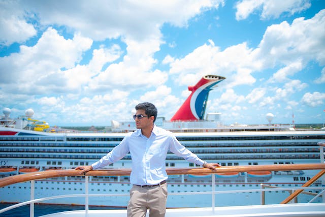 Cruise Outfit Men: Tips and Ideas for the Perfect Look