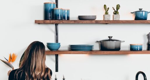 10 Small Living Room Layouts That Maximize Space