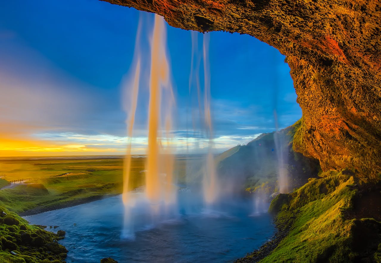 Discover the Best Time to Visit Iceland: A Seasonal Guide for 2024