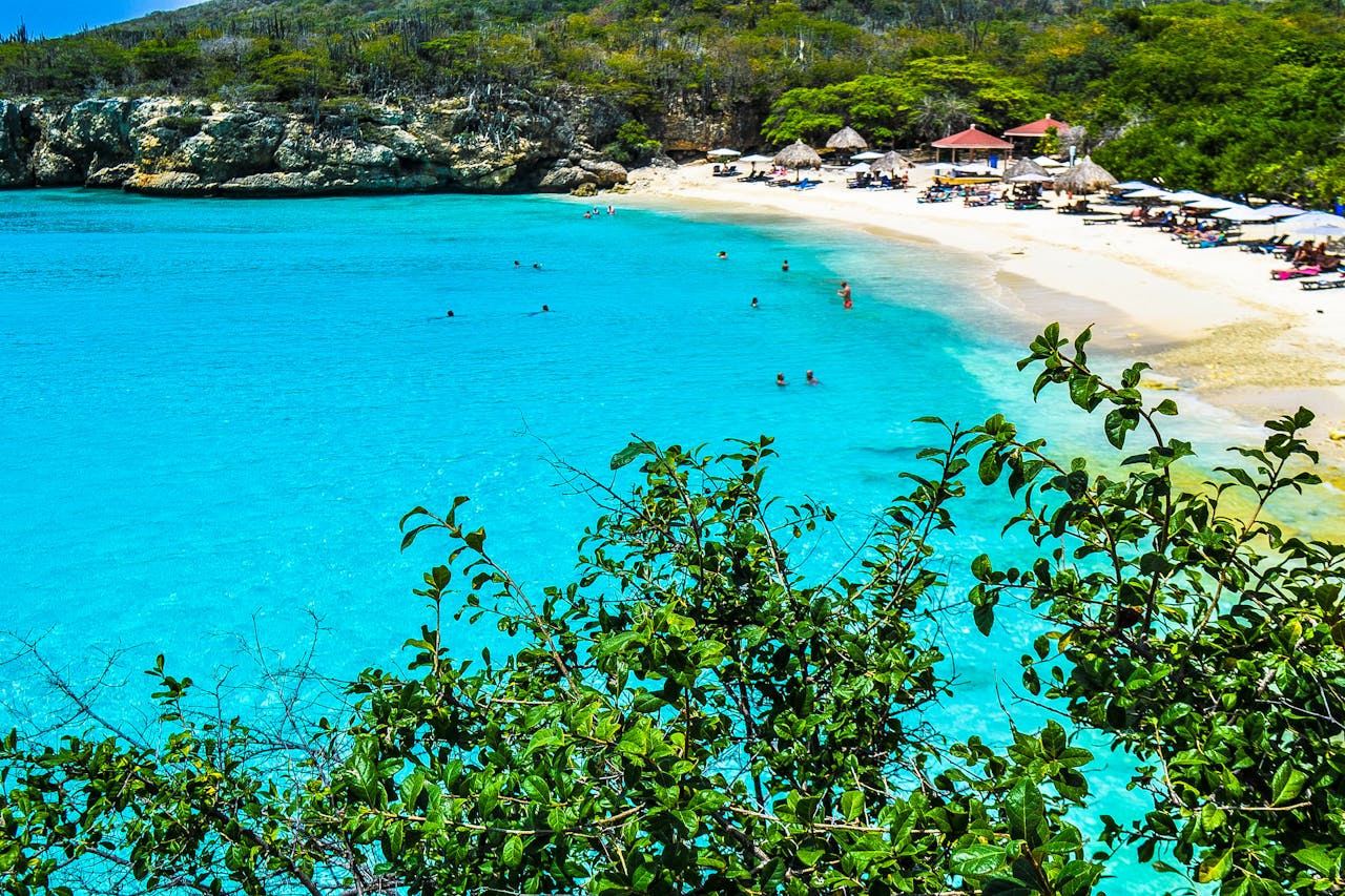 What Are the Best Caribbean Islands to Visit This Summer?