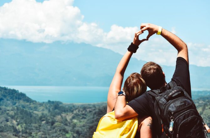 How to Celebrate Your Anniversary While Traveling